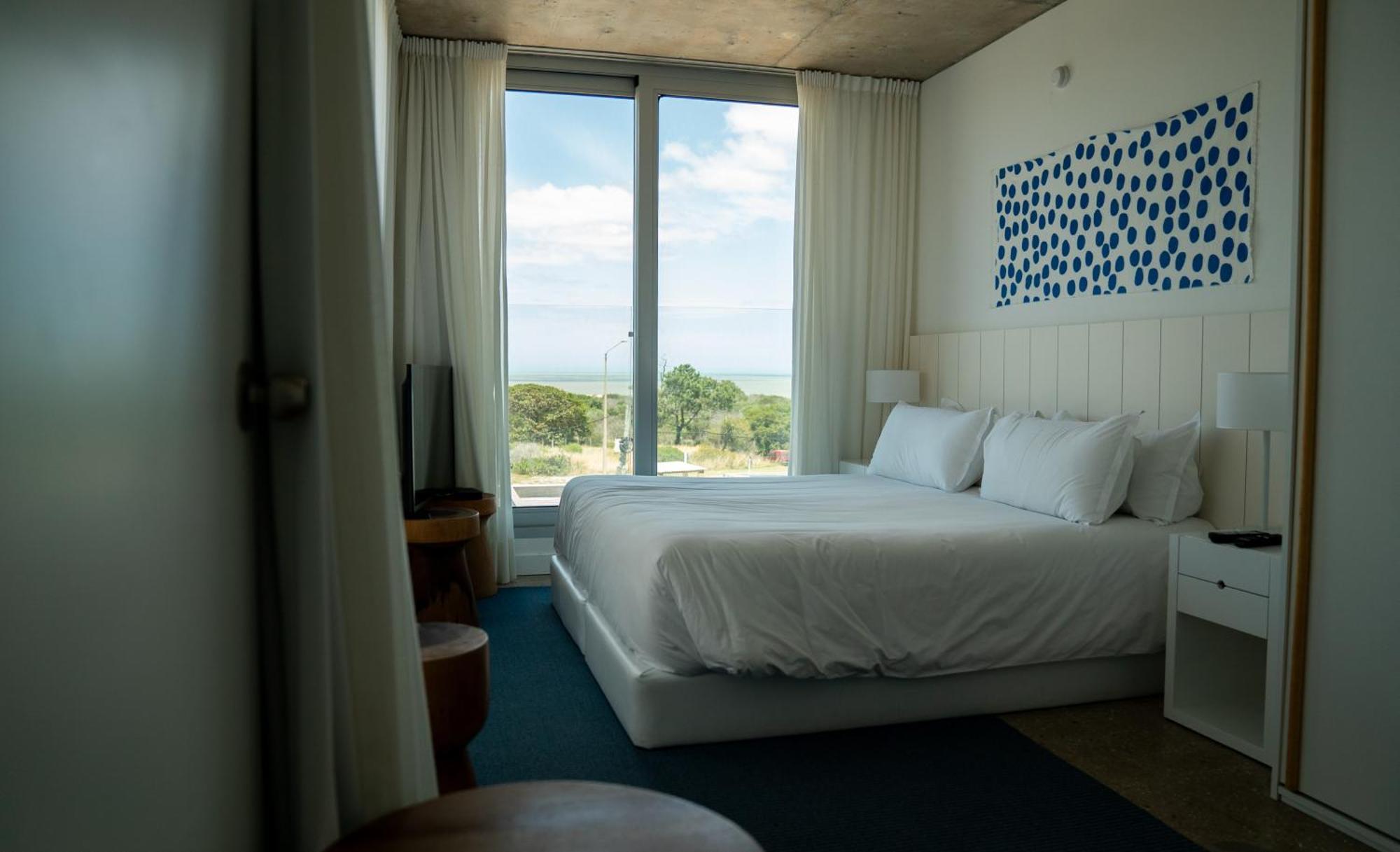 Casagrande Hotel & Beach Club Jose Ignacio  Ngoại thất bức ảnh A bedroom at the Hotel del Mar